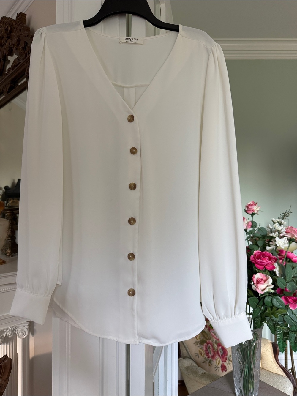 Off white V-Neck Button Front Blouse by Zenana, size XL